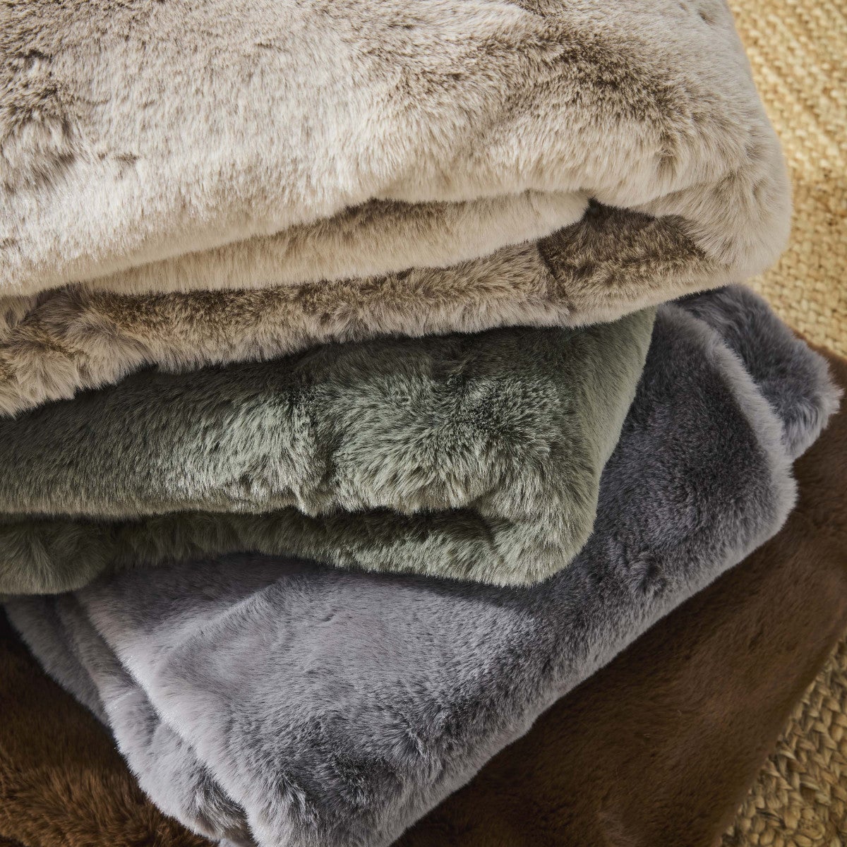 Plaid fausse fourrure 130x150 cm - 5