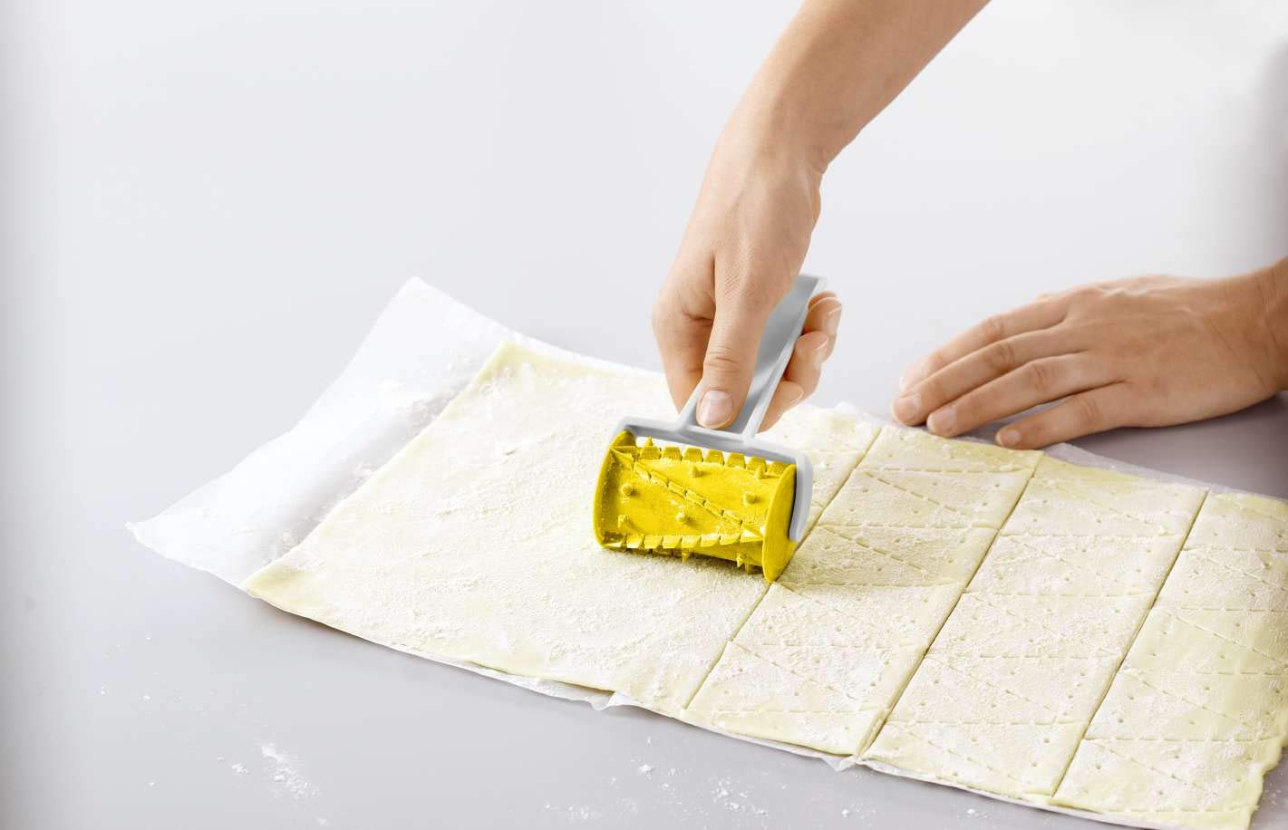Rullo taglia croissant per realizzare tanti triangoli da cm.11x15