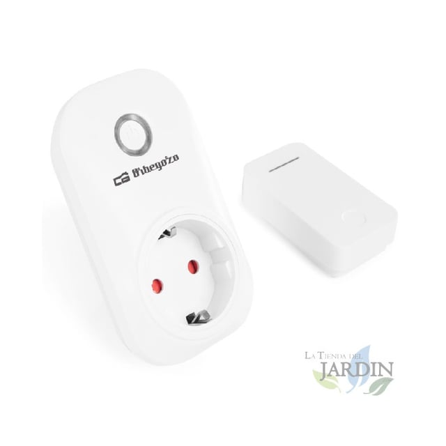 Spina controllata con telecomando senza batterie Orbegozo. Potenza massima 3.680 W.
