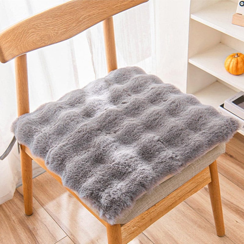 Poduszka na siedzisko z imitacji futra i jedwabiu - idealna do biur, restauracji, na krzesła itp. - 1 sztuka, ciemnoszara, 40×40 cm