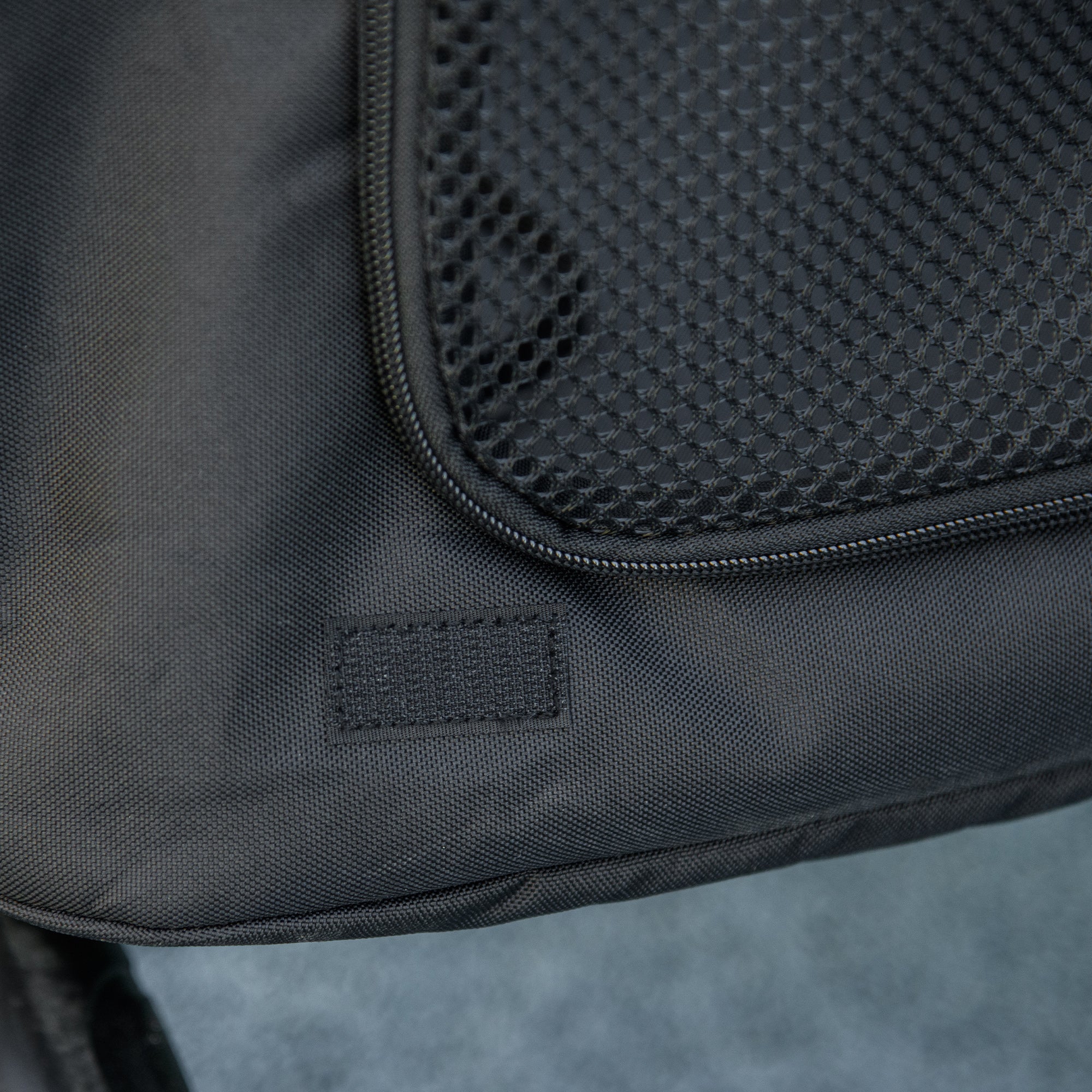 PawHut cochecito plegable para perros hasta 20 kg, tejido Oxford negro, con bolsillos laterales, ventanas de malla y frenos - 8