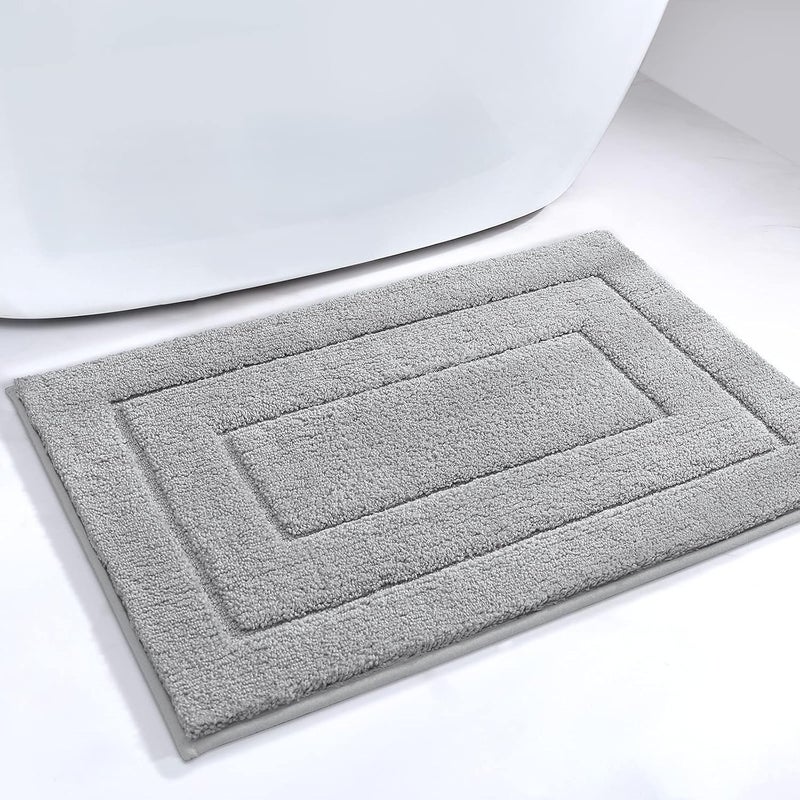 Mata łazienkowa antypoślizgowa, wykonana z miękkiej mikrofibry, chłonna, nadająca się do prania w pralce, bardzo gruba, 40 x 60 cm, jasnoszara