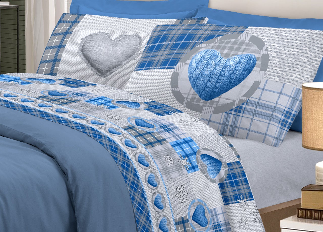 Completo Lenzuola Matrimoniale 100% Cotone – Linea Pensieri Delicati Love Mountain, Blu, Made In Italy