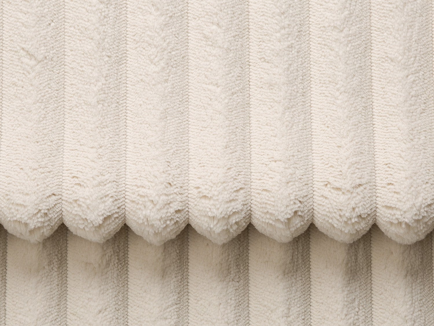 Canapé 3 places confort assise profonde en velours côtelé grosses côtes beige PINETA - 5