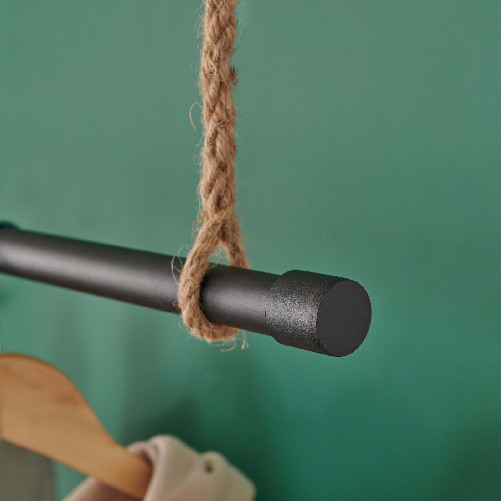 Penderie suspendue bois L100cm noir avec corde LEXY - 5