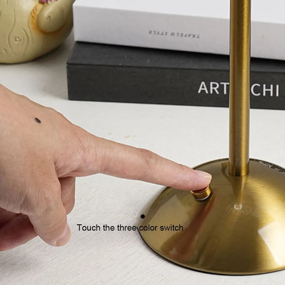 Lampe de chevet décorative avec abat-jour plissé et base en métal rechargeable, 3 couleurs, lampe de bureau à intensité variable - 4