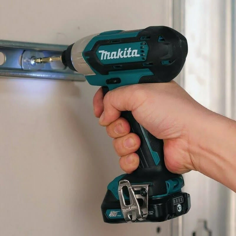 Visseuse à chocs 12V CXT Li-ion 110Nm (2x2,0 Ah) dans Valise - MAKITA TD110DWAE - 5