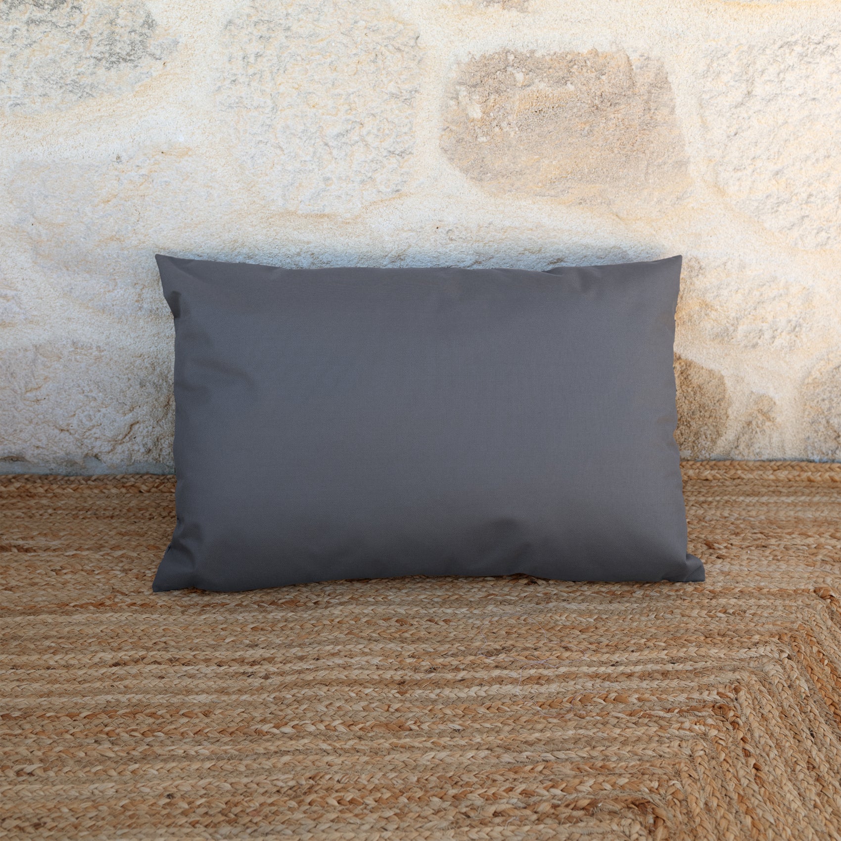 Coussin extérieur imperméable et déhoussable MINORQUE - Gris anthracite - 60x40 cm - Polyester - 4