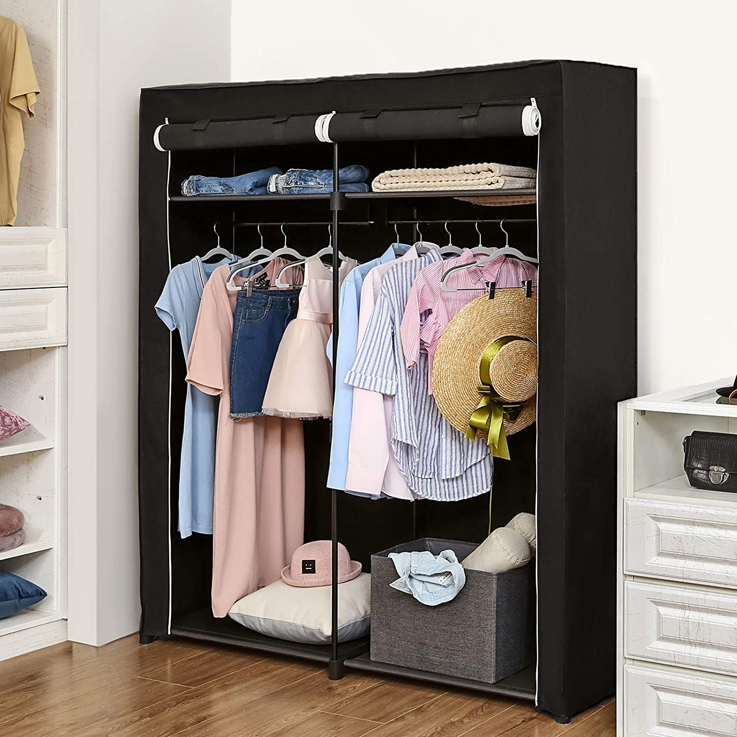 SONGMICS Portant à Vêtements, Armoire Penderie Ouverte, Porte-manteau Avec 9 Étagères, Cadre En Métal, Tringles, Pour Chambre, Salon, Entrée, Noir HSR183B01