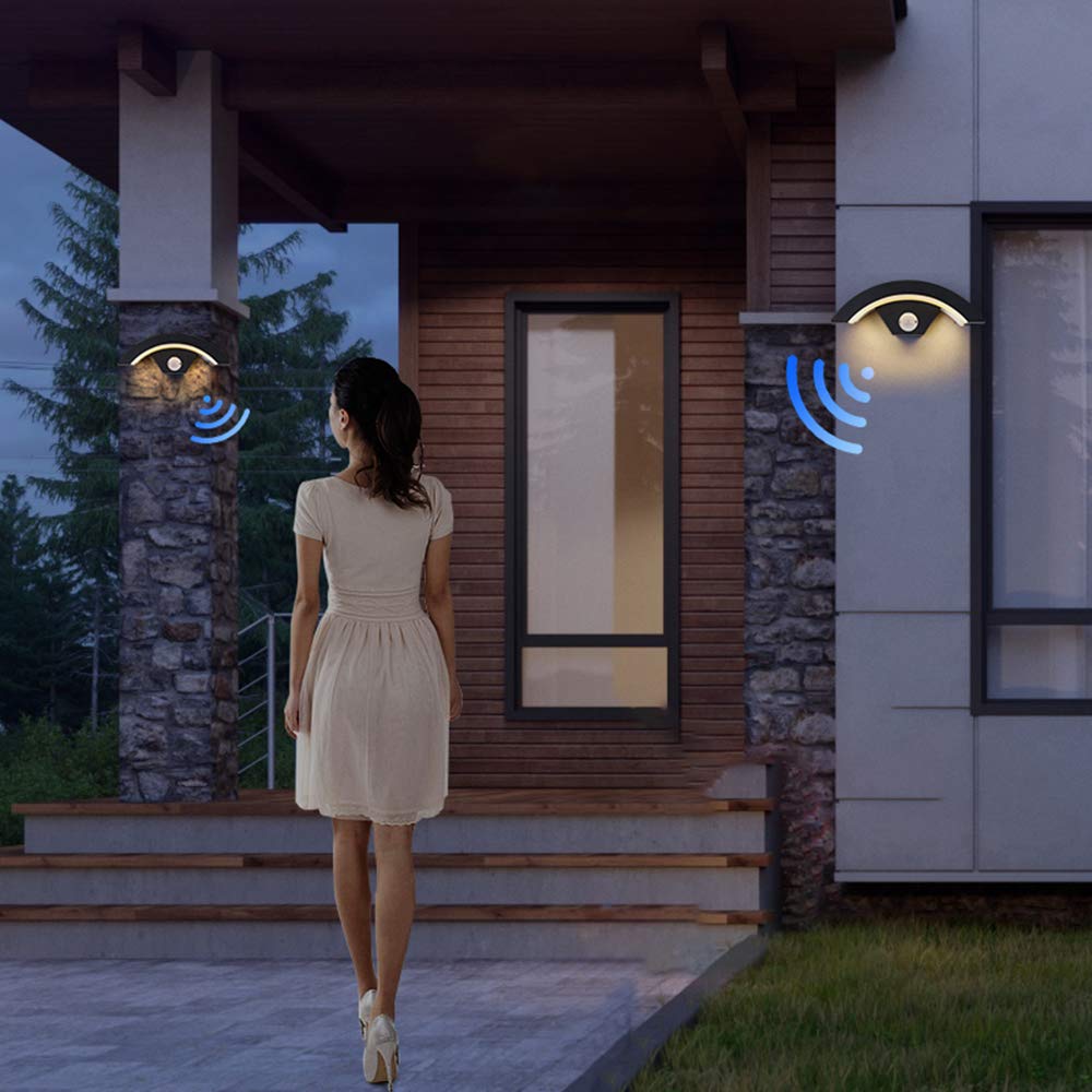 Applique da esterno con sensore di oviento - Casa e Luce