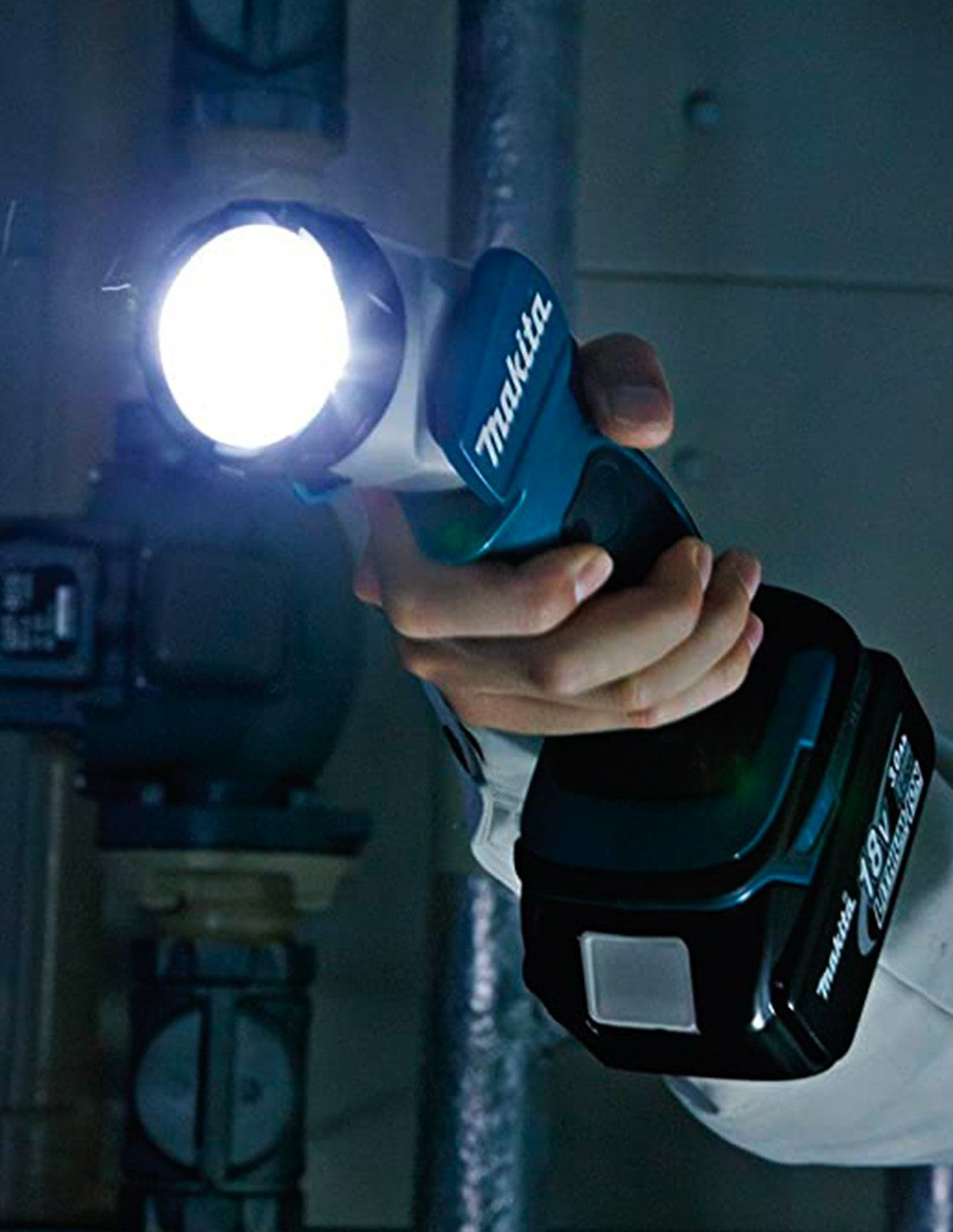 Lampe DEL à batteries 14,4V - 18V LXT (machine seule) - MAKITA DML802 - 8