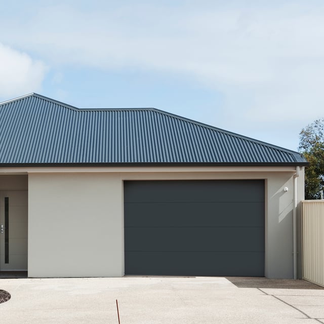 Porte de garage sectionnelle ONIL en kit motorisée - H.200 x l.300 cm anthracite