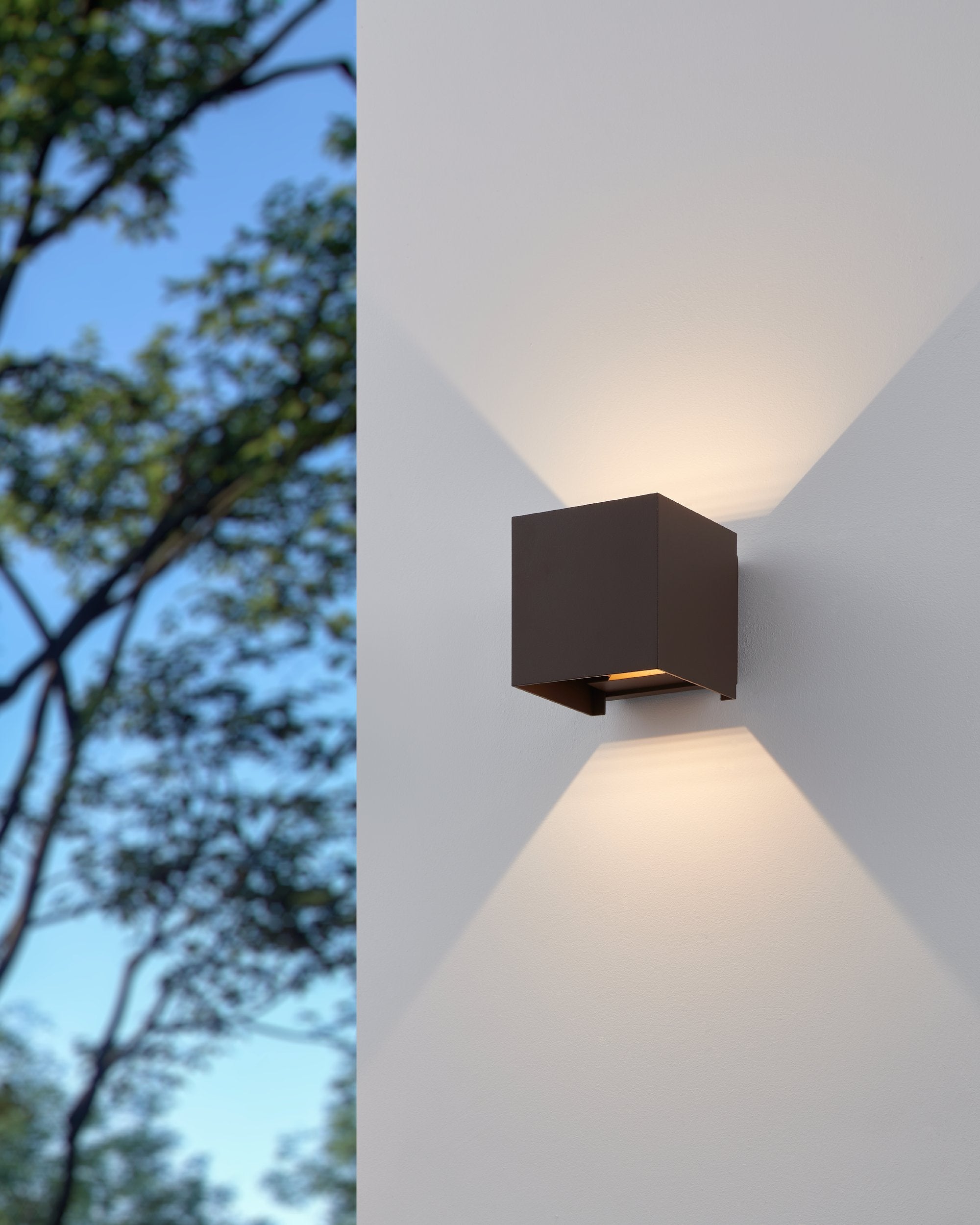 Applique LED per esterni Calpino 3, lampada a muro con illuminazione sopra e sotto, in metallo color marrone ruggine, lampada esterna - EGLO - 4