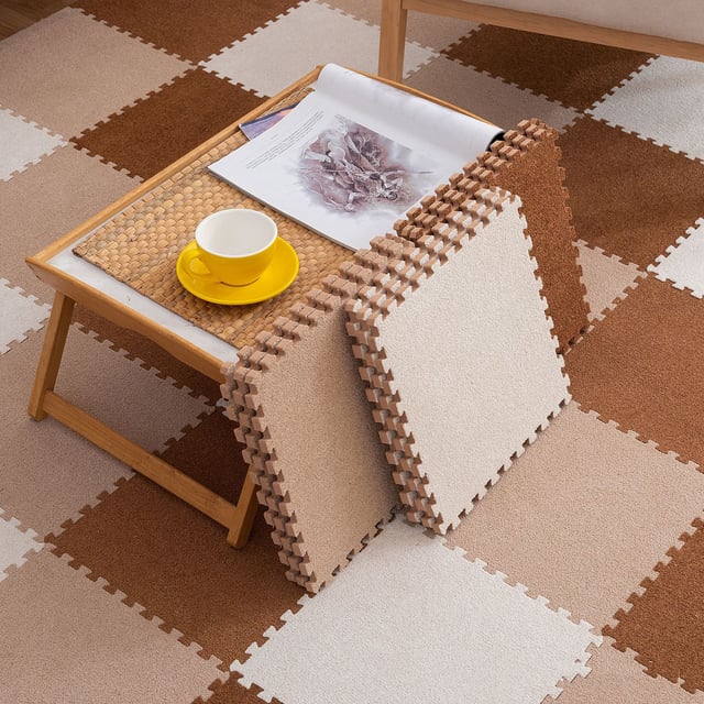 10 tapis de jeu en mousse, 30*30*1CM, tapis entrelacé en peluche, antidérapant et sûr avec bandes de bordure (blanc + marron clair + marron foncé)