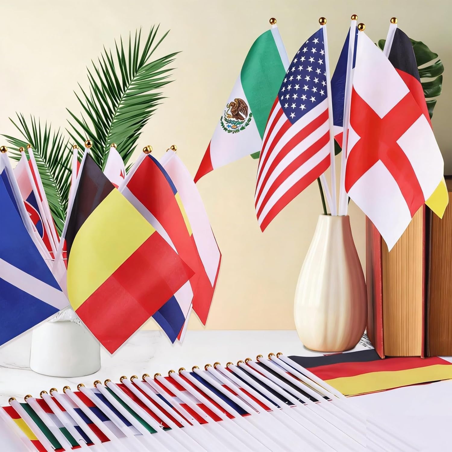 Drapeaux de la coupe du monde de football des 48 nations 2026, drapeau décoratif de la coupe du monde 14 x 21 cm avec mât blanc de 30 cm - 7