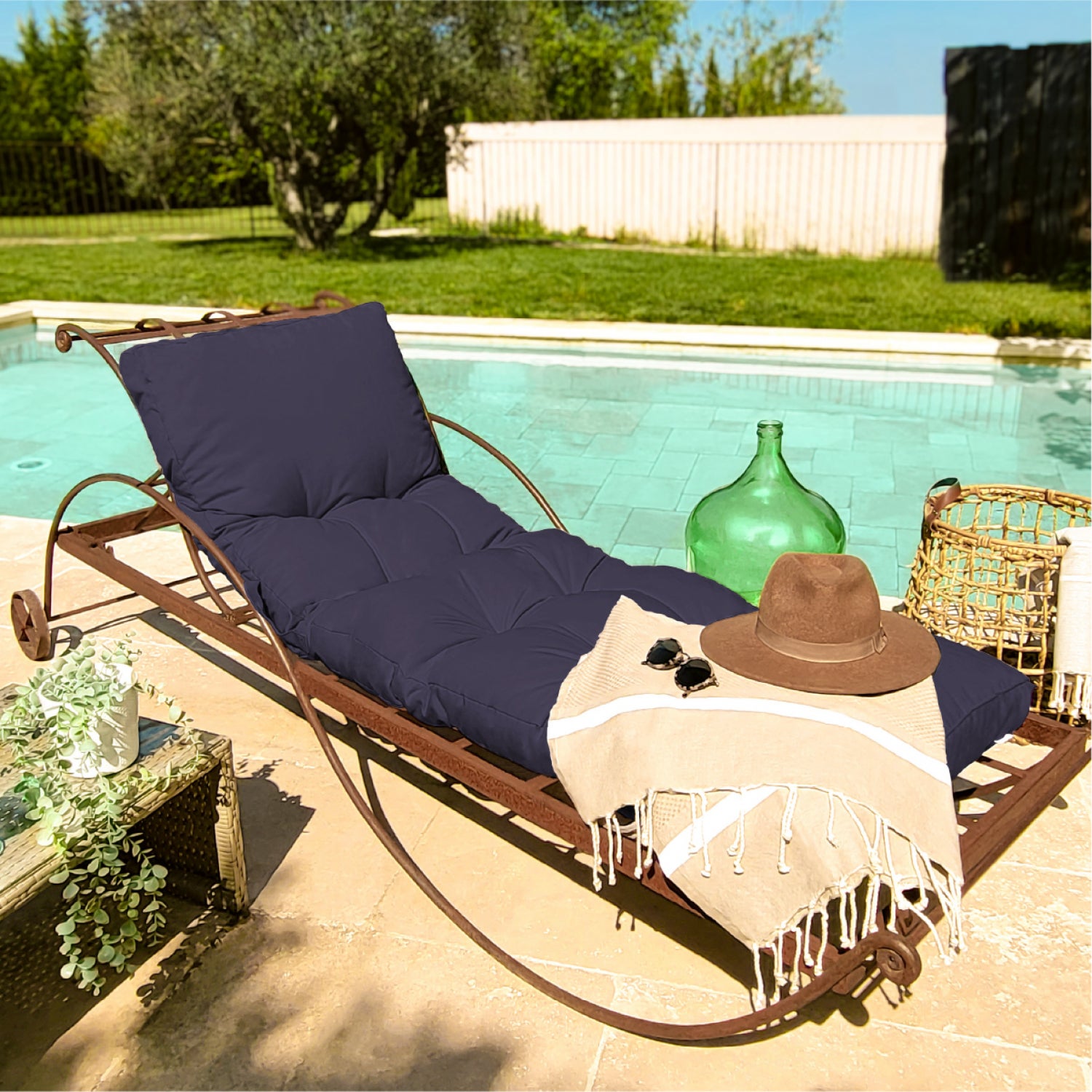 Coussin matelassé pour bain de soleil, transat - 185 x 60 cm - Gris foncé - Linxor - 4