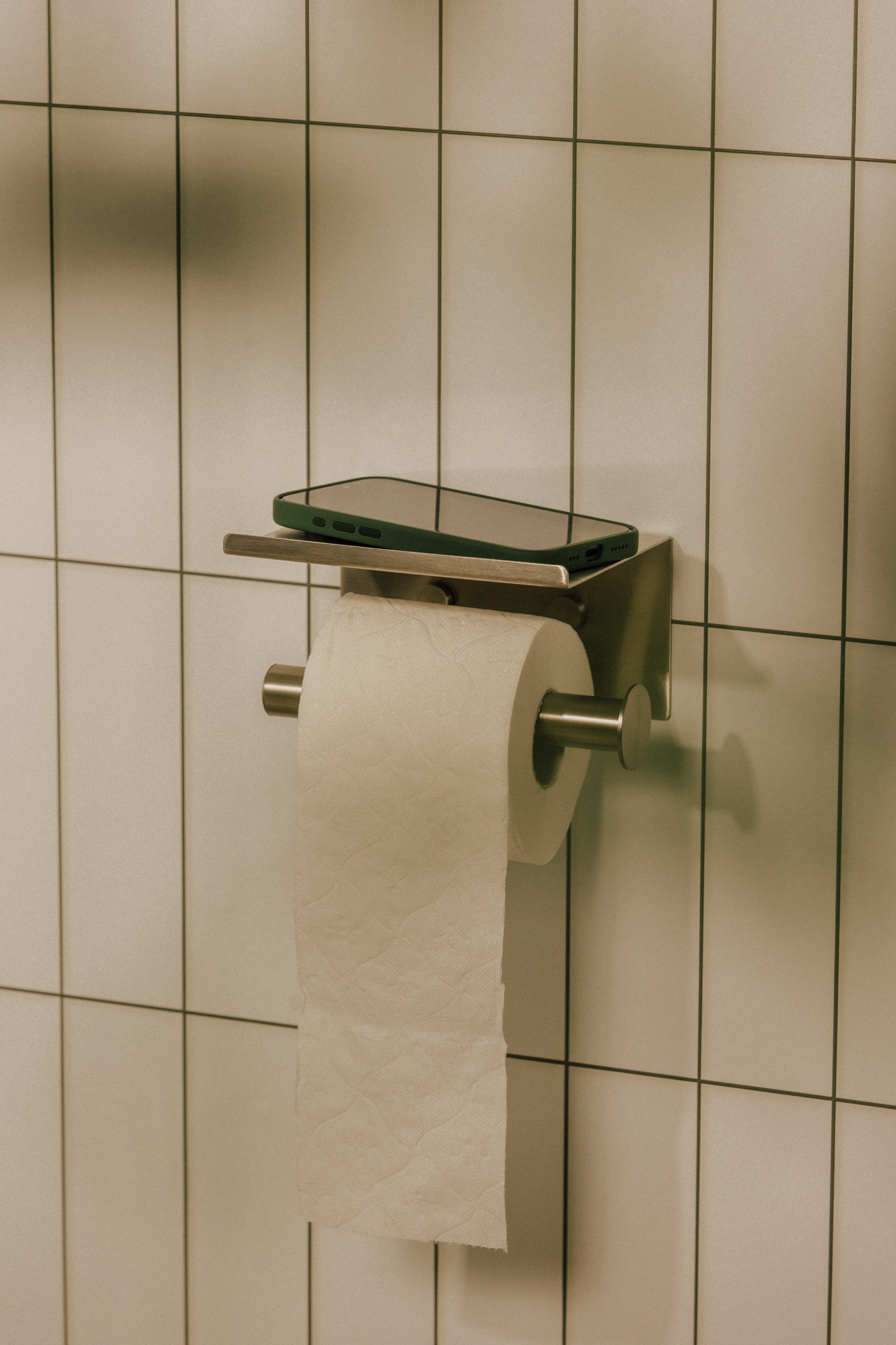 COSMIC Architect SP Porte-rouleau de Papier Hygiénique avec Couvercle pour la Salle de Bain de Design Circulaire. Support de Papier pour WC en Métal. - 5