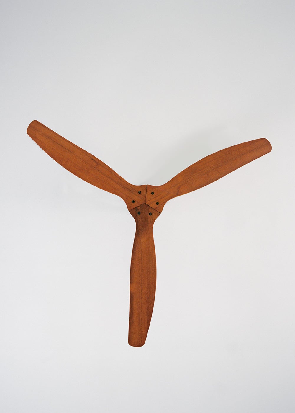 CREATE- WIND CALM M - Ventilador de teto silencioso de 40 W com pás técnicas em ABS Ø132cm - sem luz - com wifi - 7