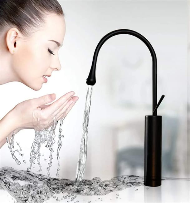 Bateria umywalkowa typu wodospad, bateria łazienkowa z ciepłą i zimną wodą, wysoka bateria umywalkowa typu wodospad, czarna