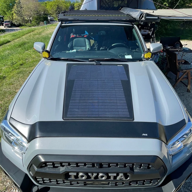 Painel solar flexível de 90 W e 12 V + autocolante em vinil no capot para Toyota Tacoma de 3ª geração (2016-2023).