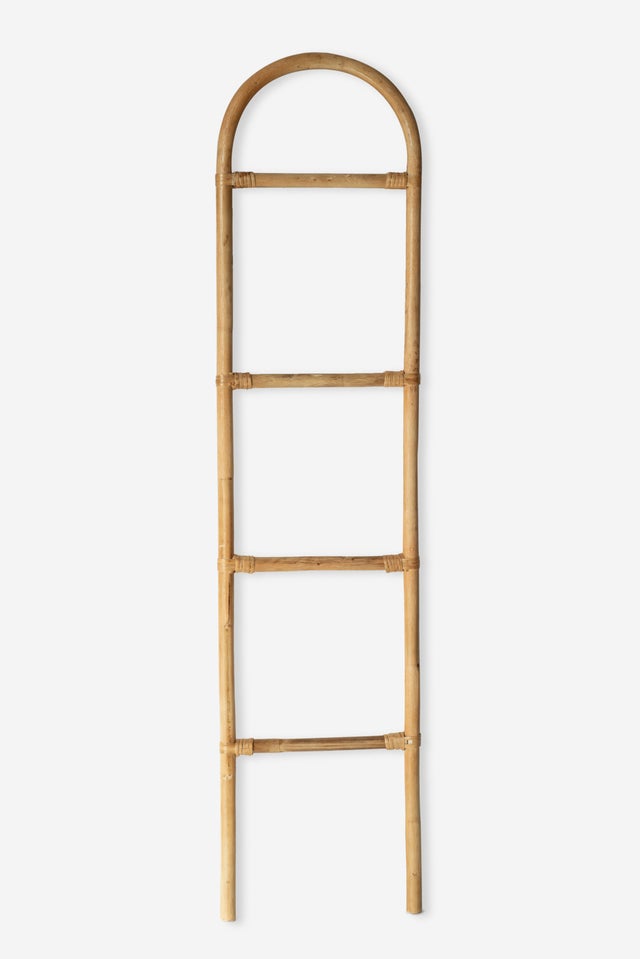 Drabina dekoracyjna z rattanu 150x35x5 cm | Ręcznie wykonana, elegancka i uniwersalna do ręczników i dekoracji