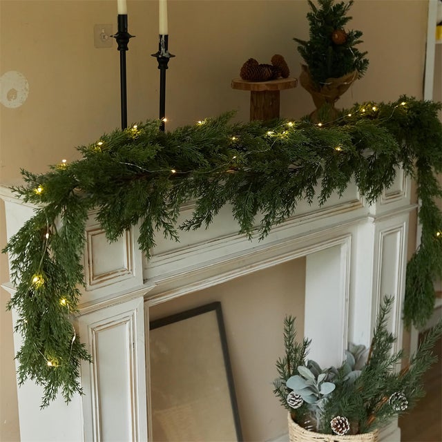 Couronne de Noël artificielle en pin à faire soi-même avec guirlande lumineuse LED, parfaite pour la cheminée, le salon, la décoration de la terrasse.