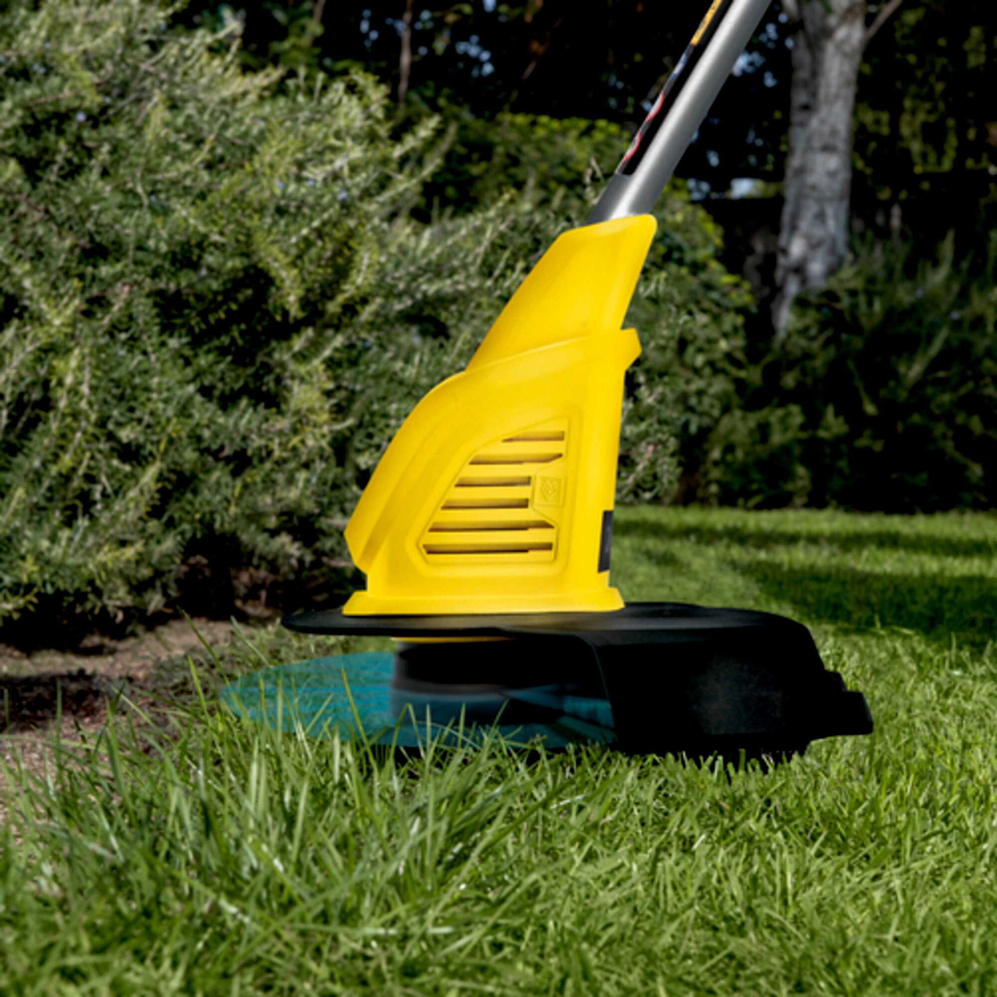 Trymer do trawy Kärcher LTR 18-25 bezprzewodowy 25 cm lekki i ergonomiczny - 3