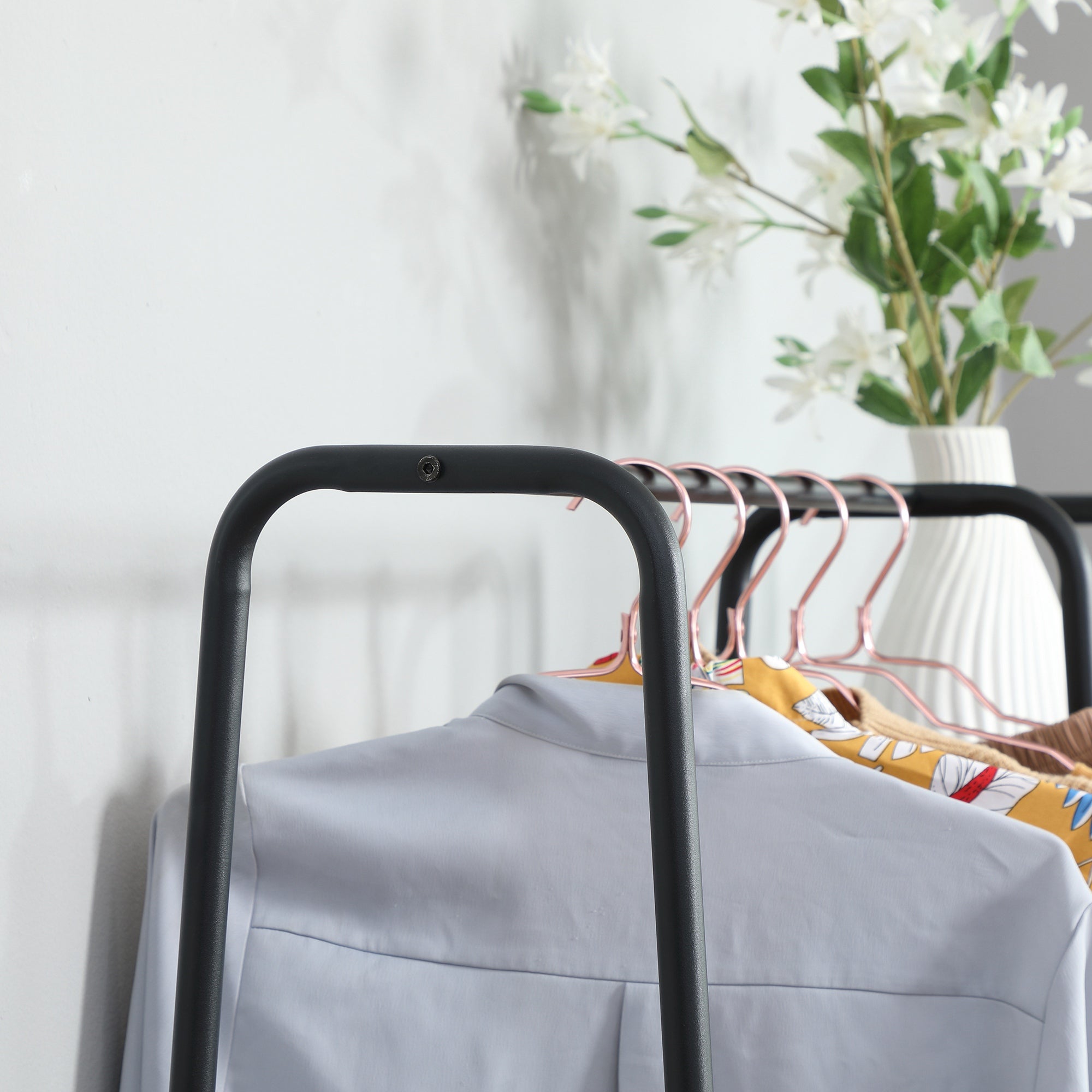 HOMCOM Porte-vêtements en bois mélaminé, noir et acier rustique 101x39x160 cm 850-214V00CF - 4