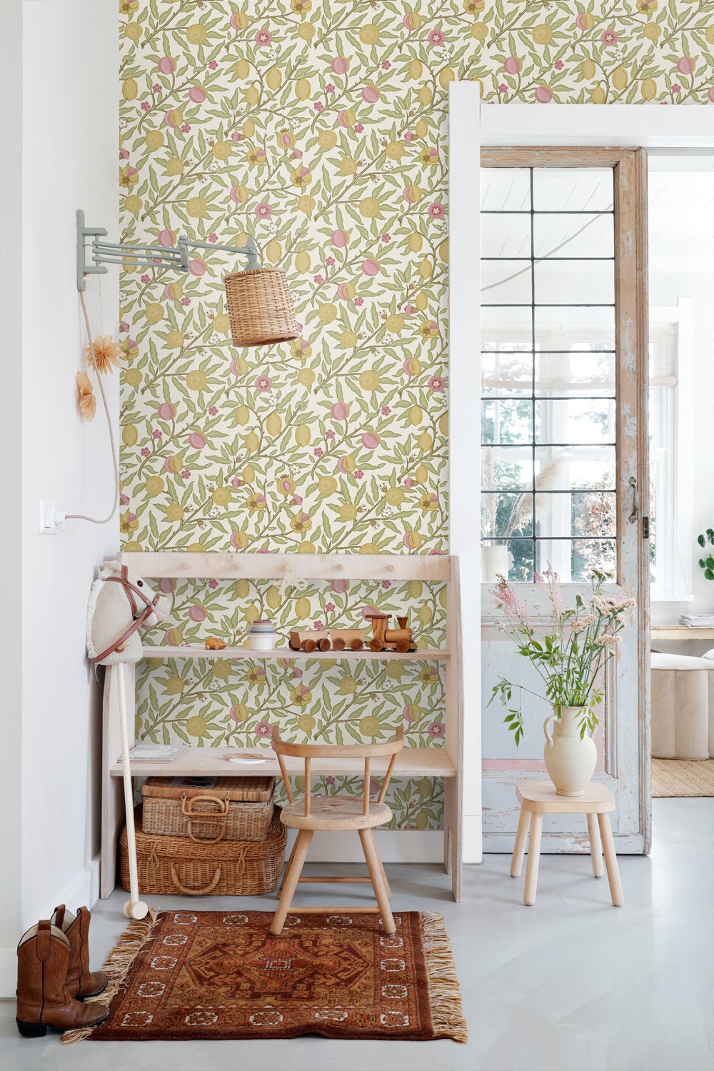 Papier peint des fruits et des feuilles exotiques vert, rose et jaune ocre - 50 x 900 cm - ESTAhome - 6