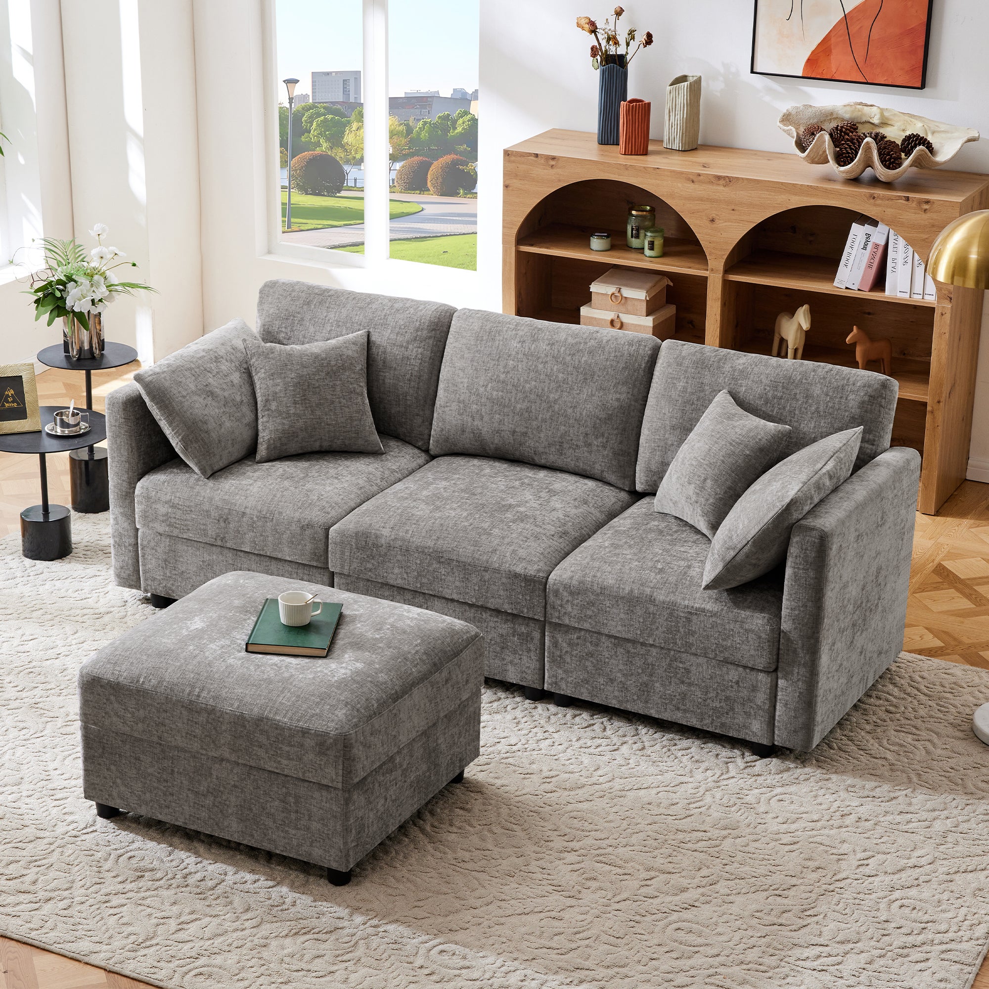 Narożna sofa w kształcie litery L - 3-osobowa - z podnóżkiem - 4 poduszki - regulowane podłokietniki - szara - 4