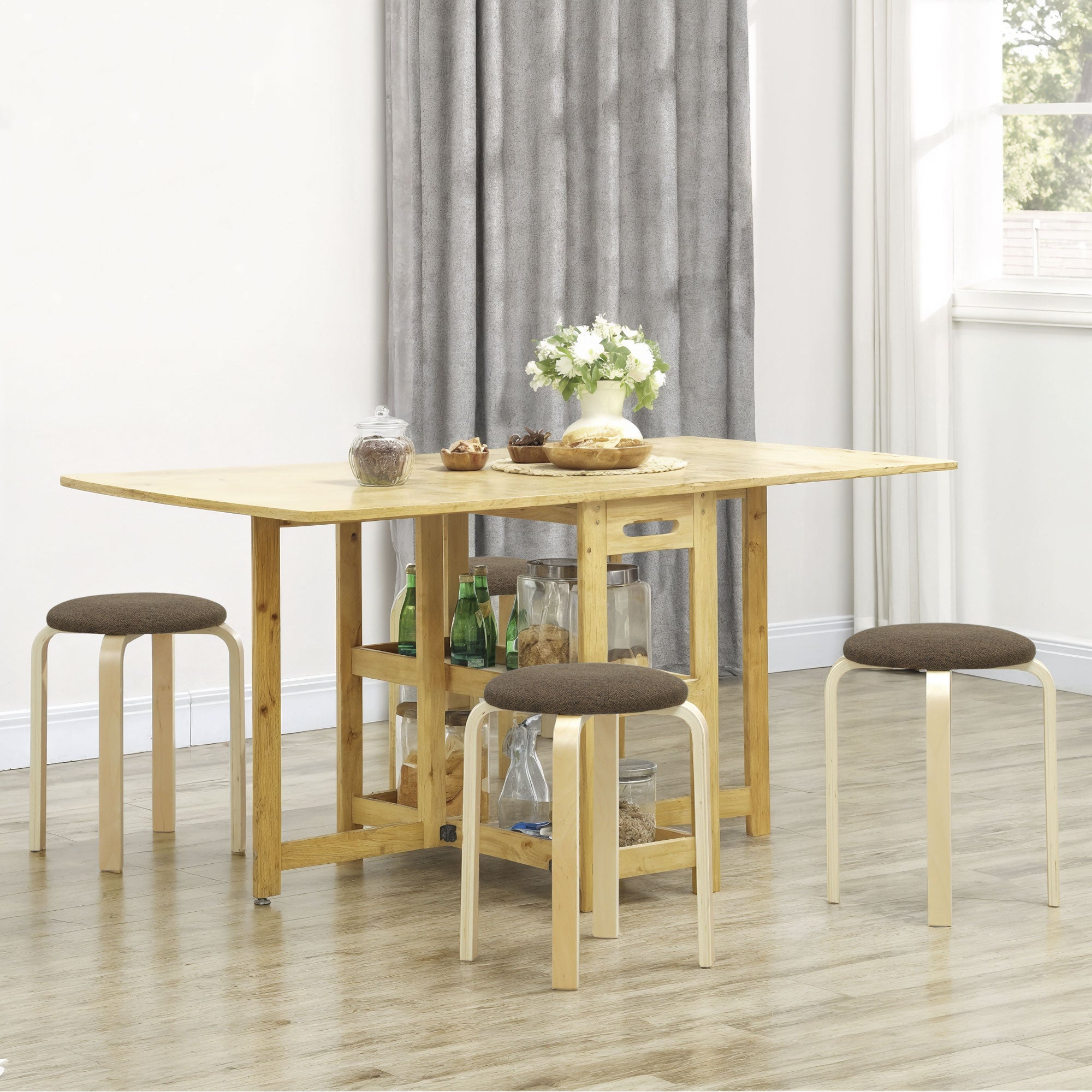 Tabouret rembourré dans un ensemble de 4 jambes empilables, laquée, pieds en bois, marron - 4