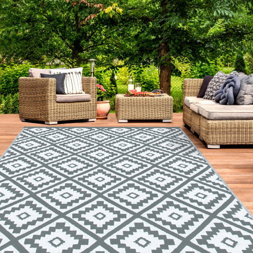 IDMarket Tapis Extérieur Bahamas Gris 160x260 Cm - Polypropylène Anti-UV - Motifs Géométriques - Pour Terrasse