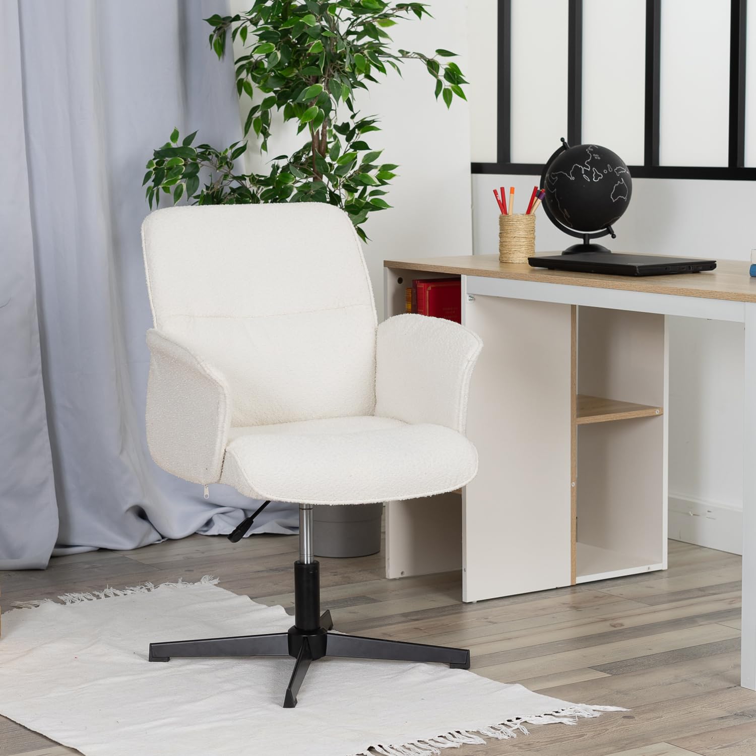 Sedia Da Ufficio Girevole In Tessuto Bouclé - Regolabile In Altezza, Schienale Ergonomico, Base Incrociata, Colore Bianco