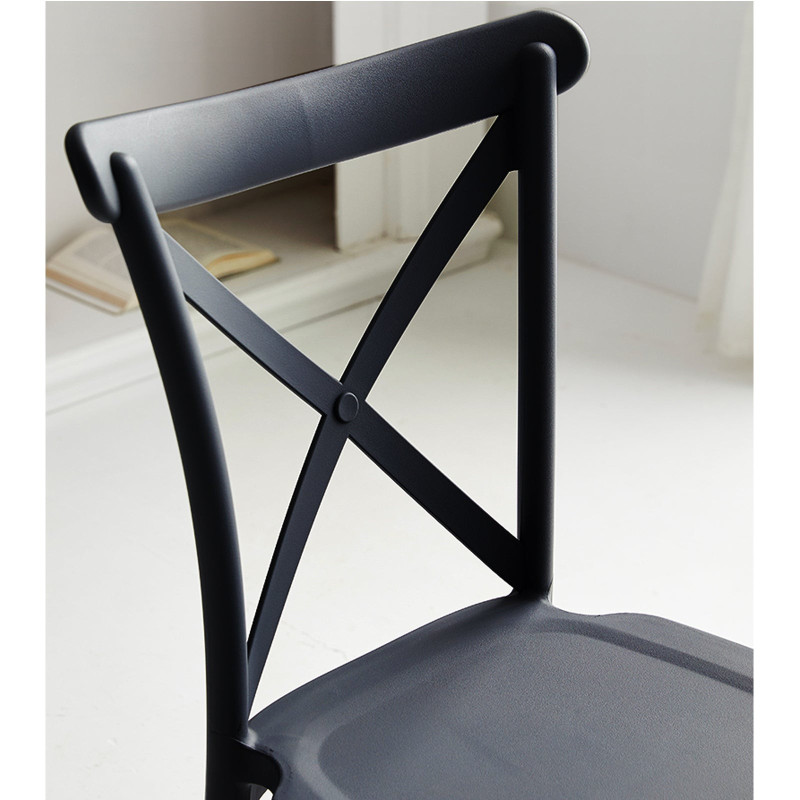 Lot de 4 chaises noires style BISTROT en résine polypropylène - 7