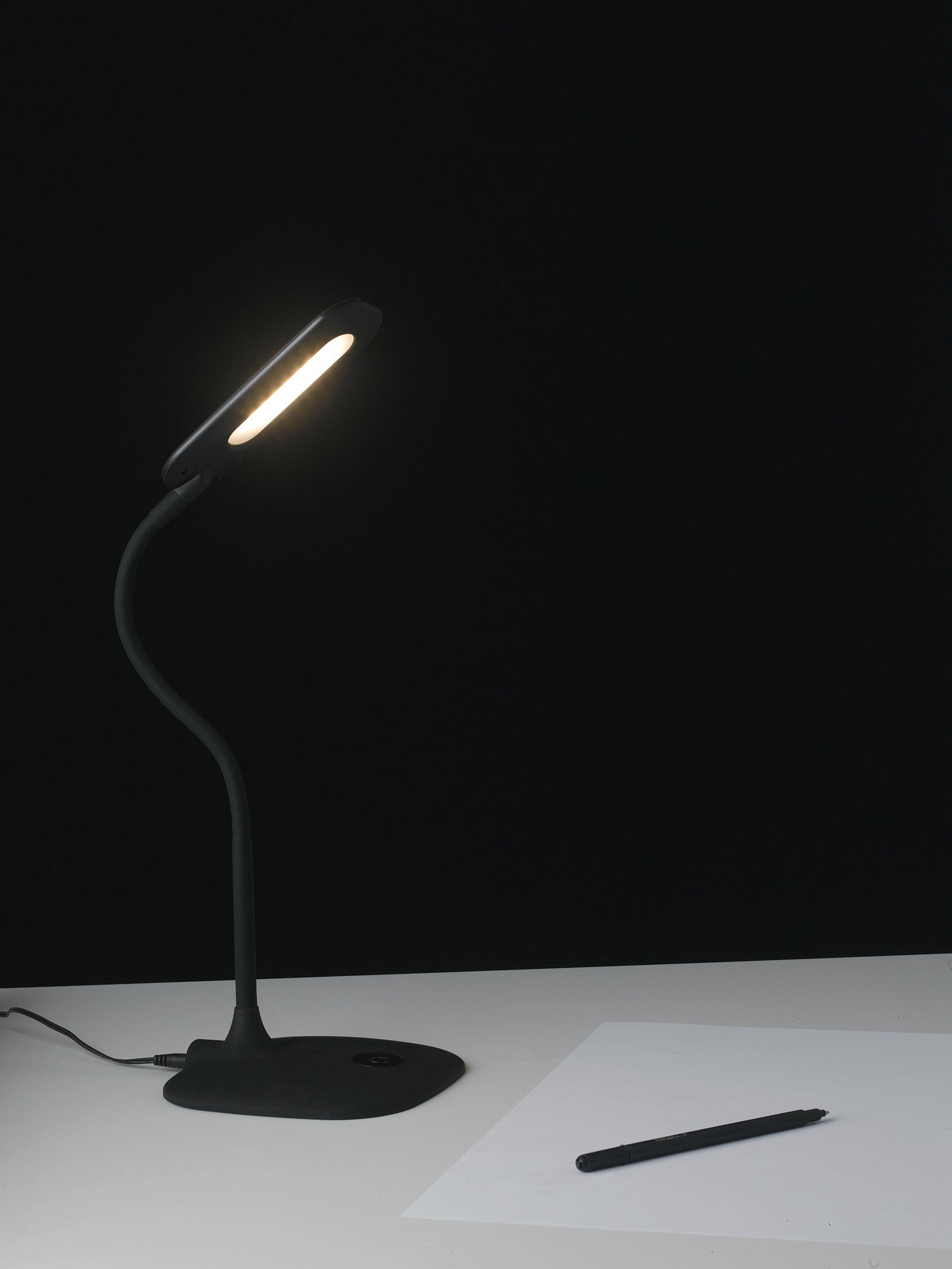 Lampe de lecture LED DARWIN orientable en métal noir avec variateur tactile - 4