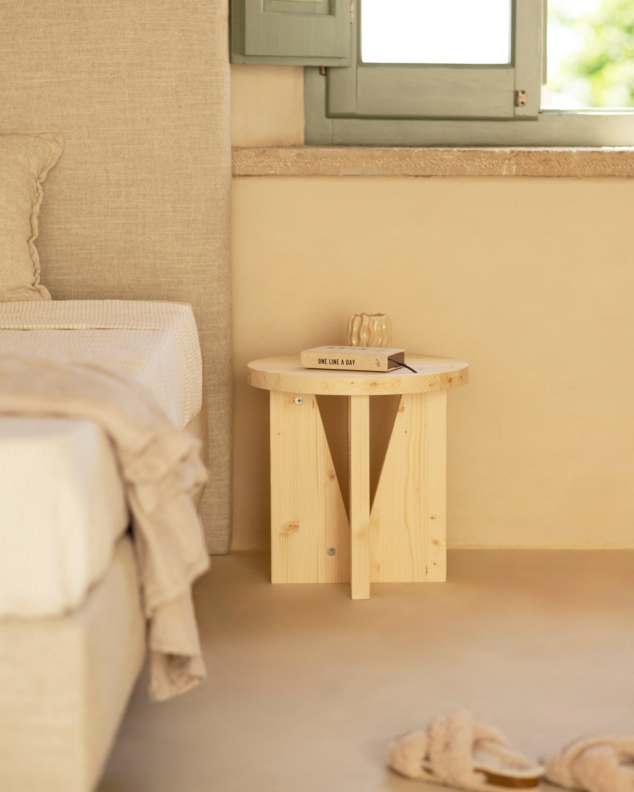 VEGA - Table de chevet en bois en ton beige de 40x40cm - DECOWOOD - 3