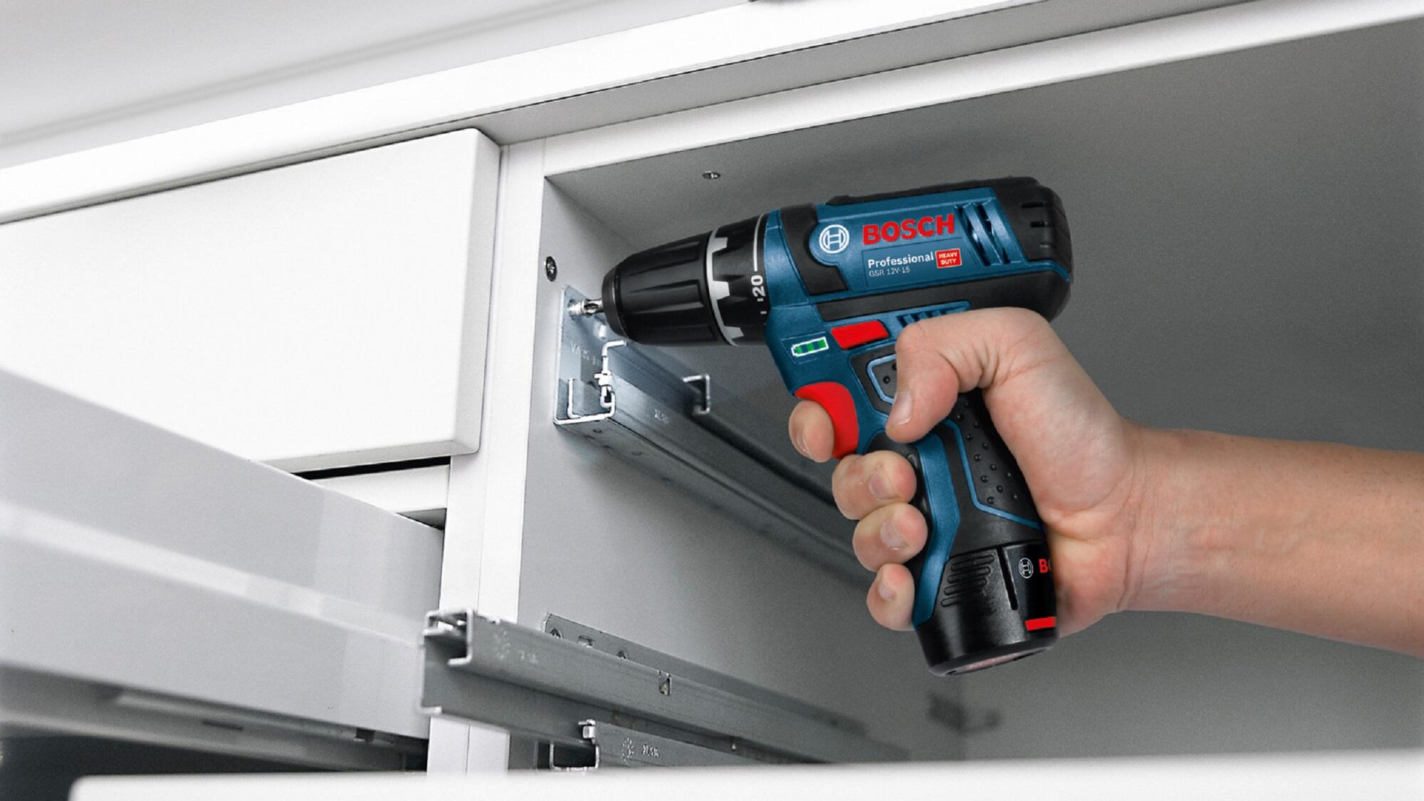 BOSCH PROFESSIONAL 12 V 2 Ah - 4