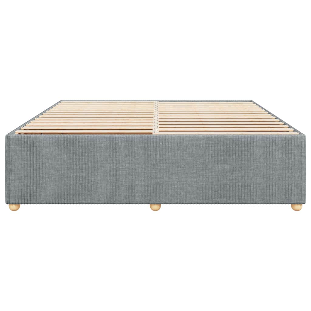 Cadre de lit sans matelas gris clair 200 x 200 cm en tissu - 4