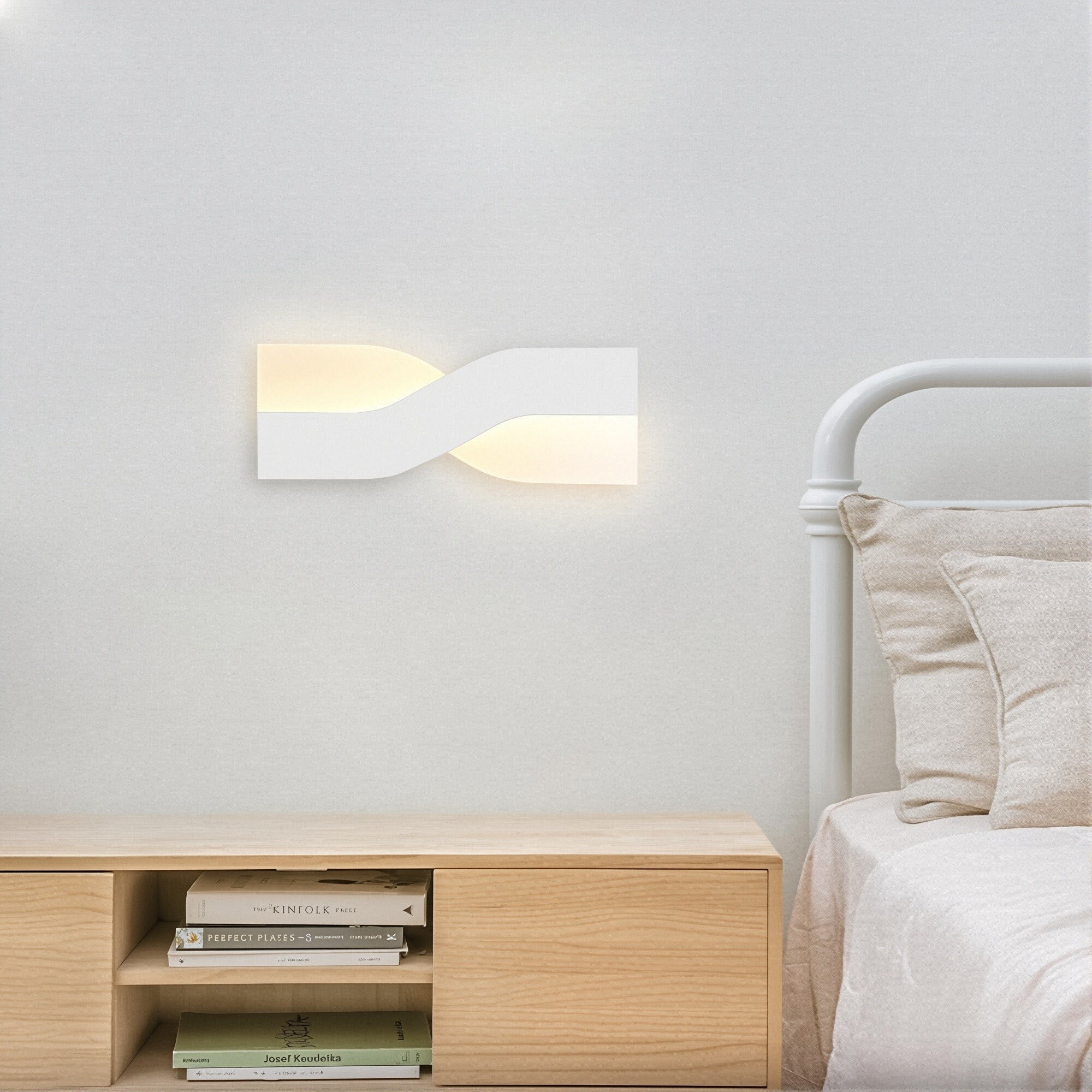 Lampada da parete a LED in stile europeo, apparecchi di illuminazione per interni, lampada da parete girevole da comodino per camera da letto - 2