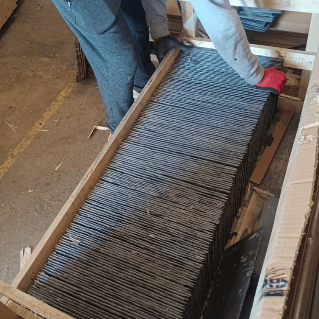 Pack de 10 pièces de carrelage en ardoise noire 32x22 cm 0,70 m2