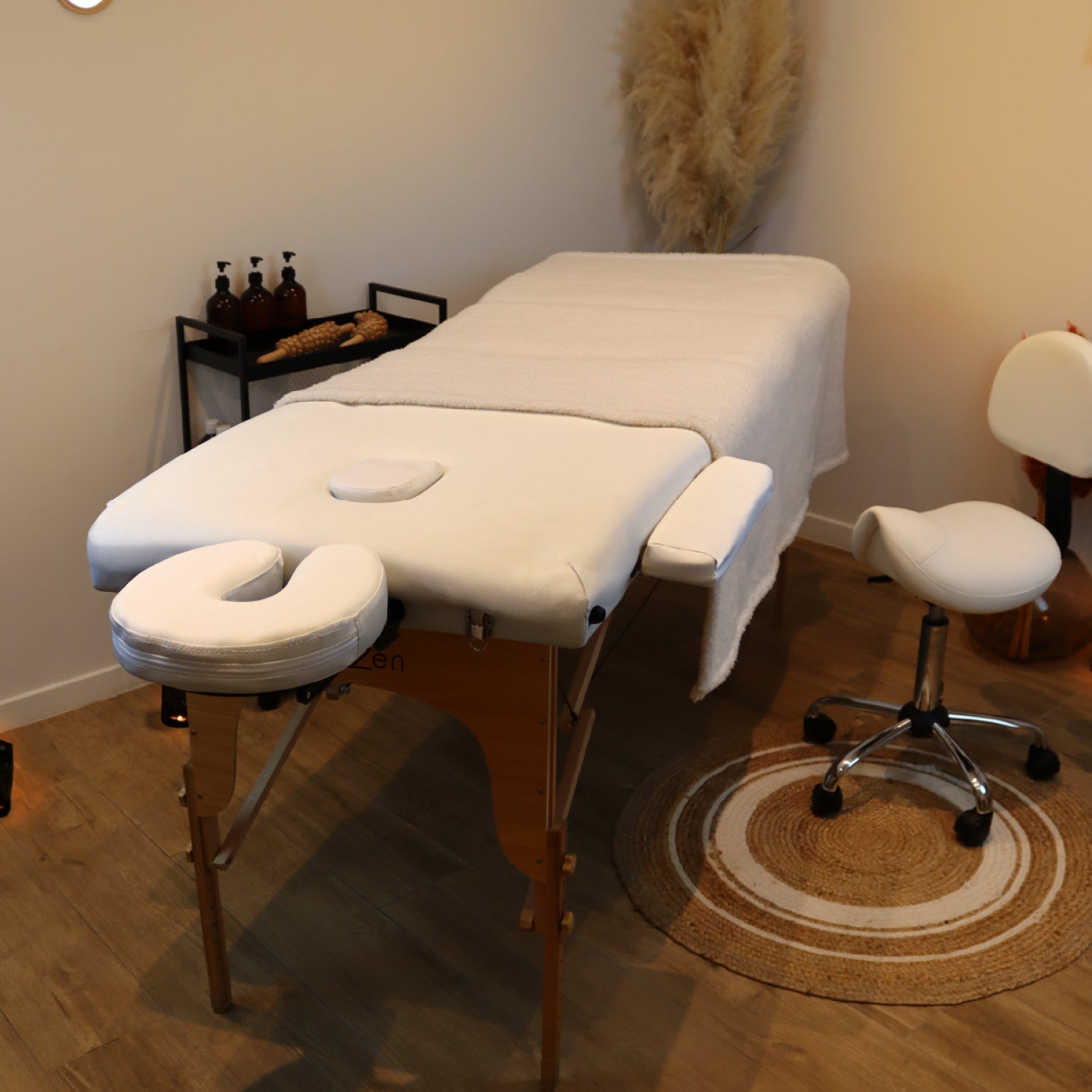 Table de massage pliante 2 zones en bois avec panneau Reiki + Accessoires et housse de transport - Blanc - Vivezen - 6