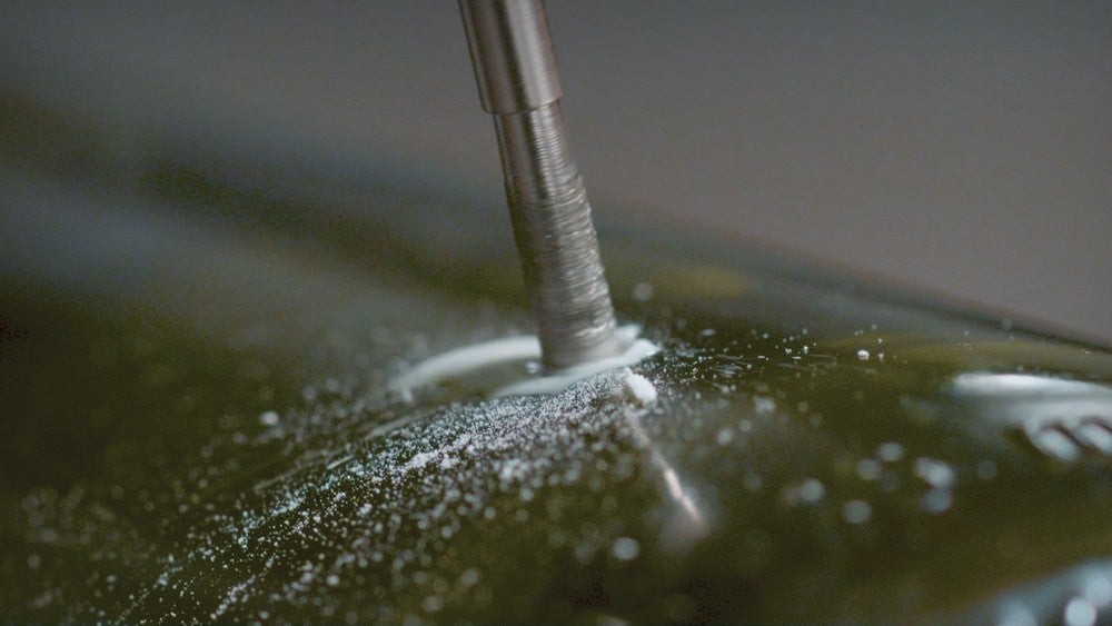 Dremel 662 Punta da trapano per vetro impregnata di diamante, accessorio per utensili rotativi con diametro di 3,2 mm per forare e tagliare il vetro - 2