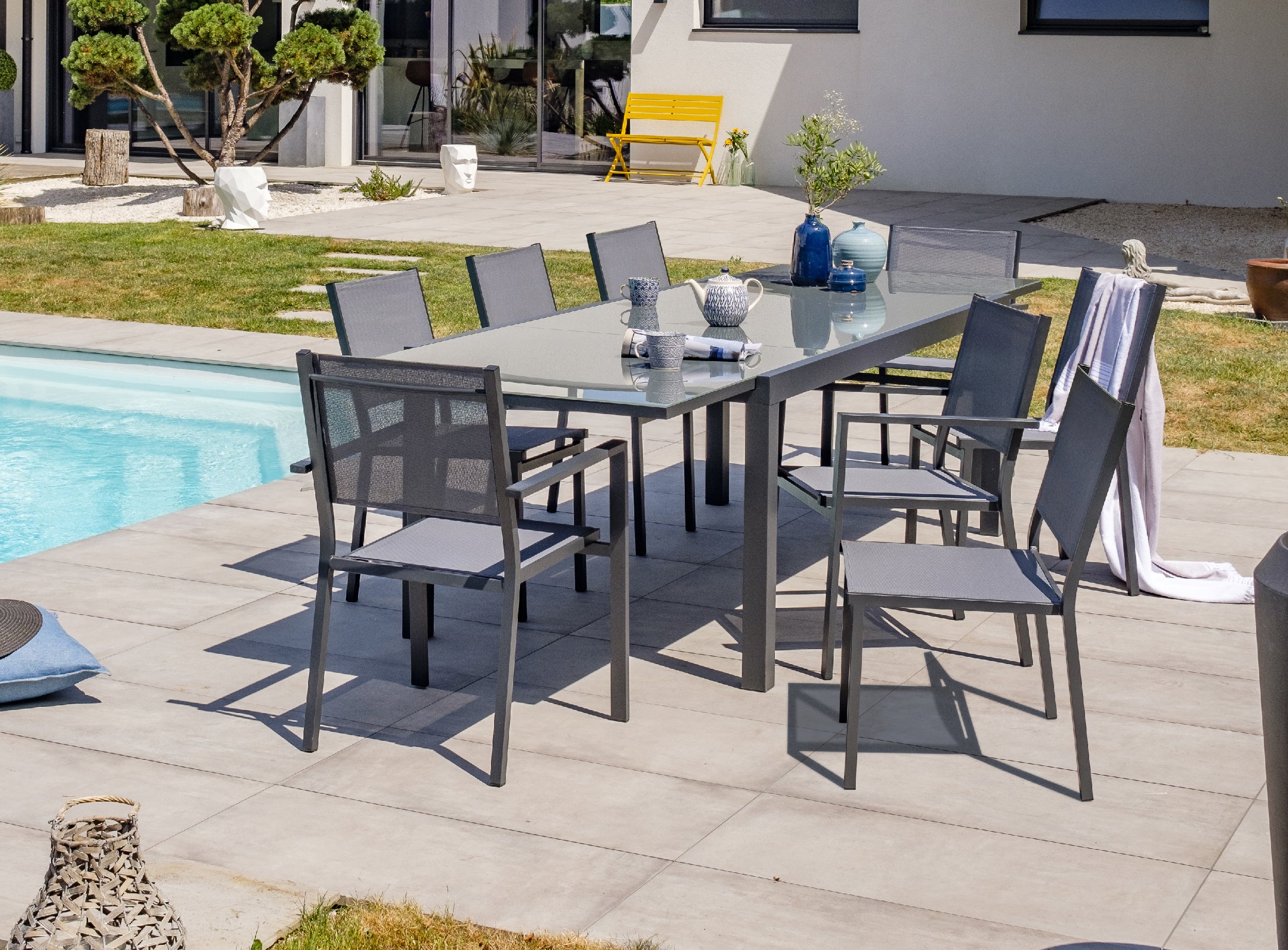 Chaise de jardin empilable en alu anthracite toile plastifiée grise TOLEDE - DCB GARDEN - 5