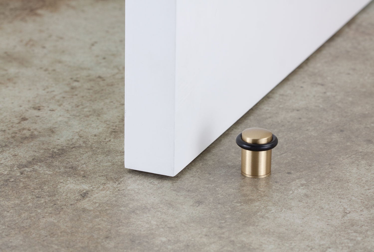 Butée de porte 20 x 30 mm pour sol, laiton avec caoutchouc de protection noir, montage à vis, Herrajes EVI - 2