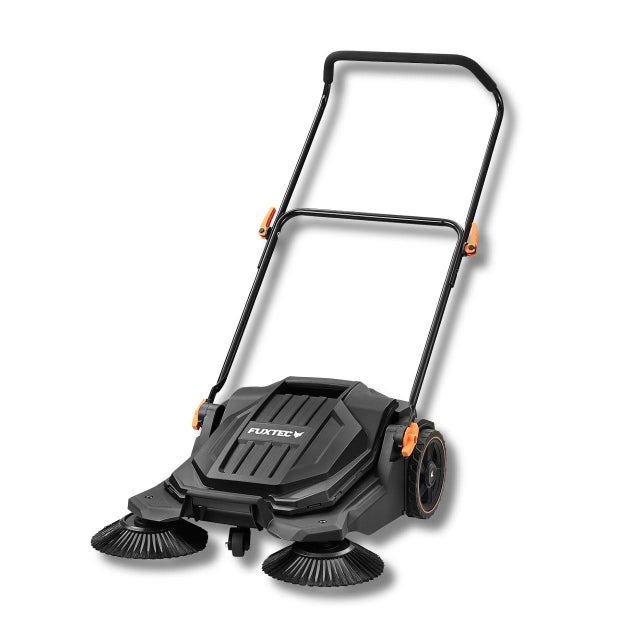 FUXTEC Spazzatrice manuale potente FX-HK65 – ideale per aree esterne medio-grandi, larghezza di lavoro 650 mm, contenitore da 20 L,