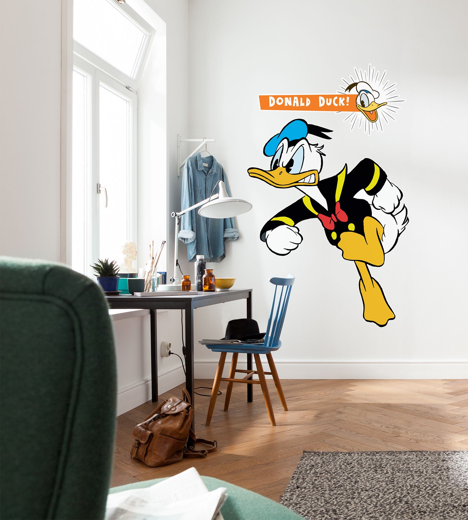 Naklejka na ścianę Donald duck żółtym,niebieskimIczarno-białym - 127 x 200 cm - DISNEY