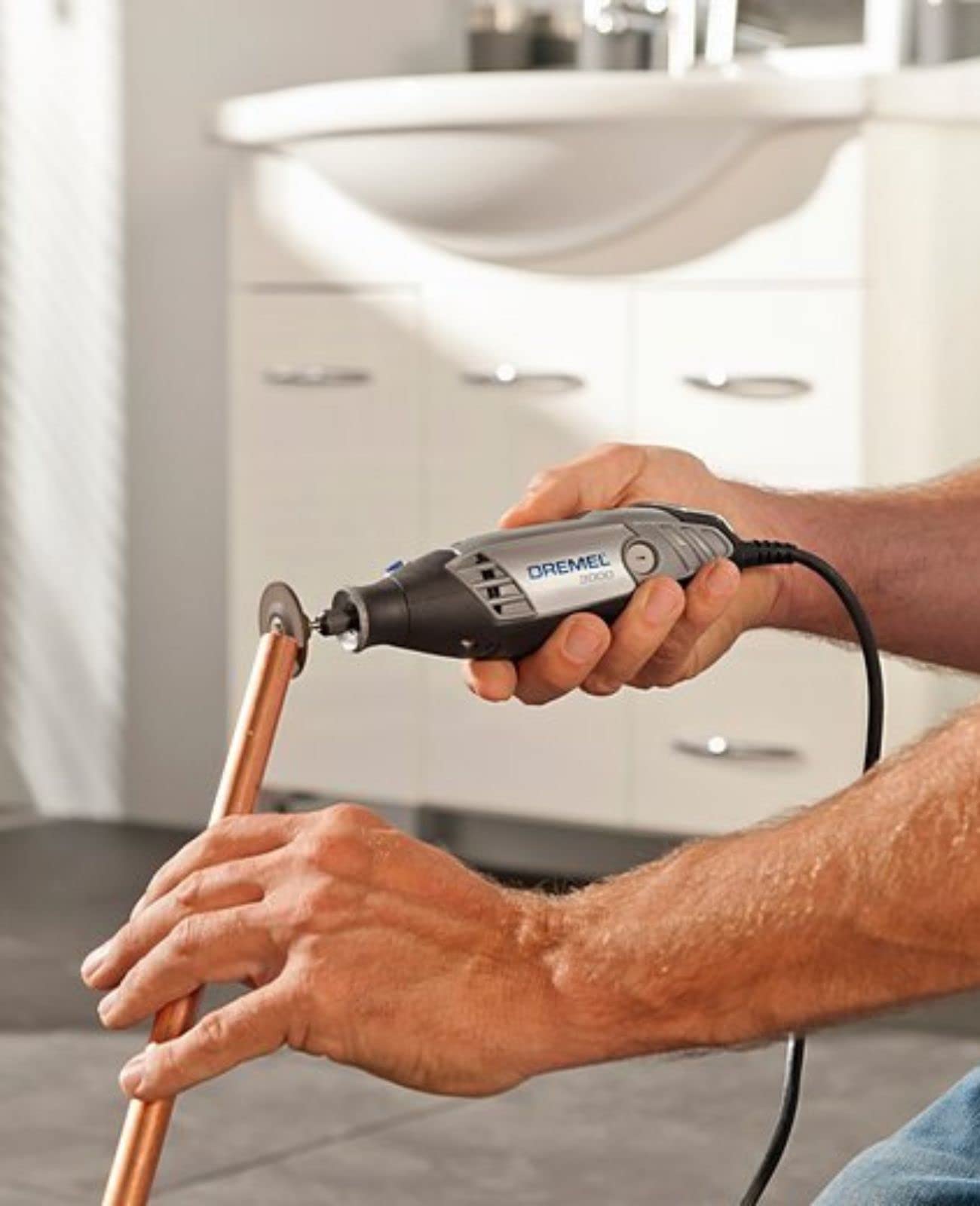 Outil Rotatif Multifonction DREMEL F0133000JP 130W avec 1 Adaptation 25 Accessoires, 10 000-33 000 tr/min - 6