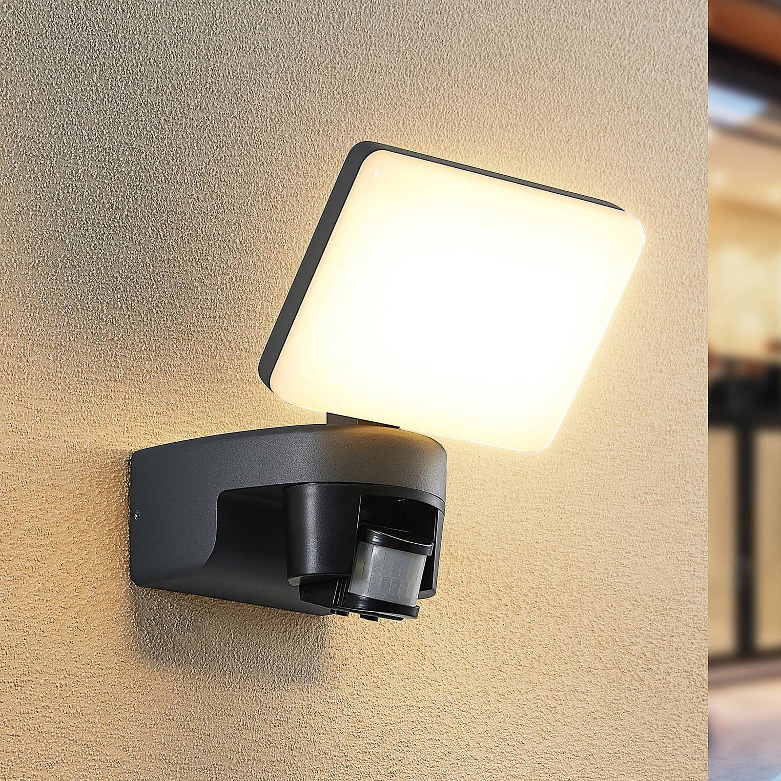 Lindby Lampada LED da esterni (Moderno) colore Nero, in Alluminio