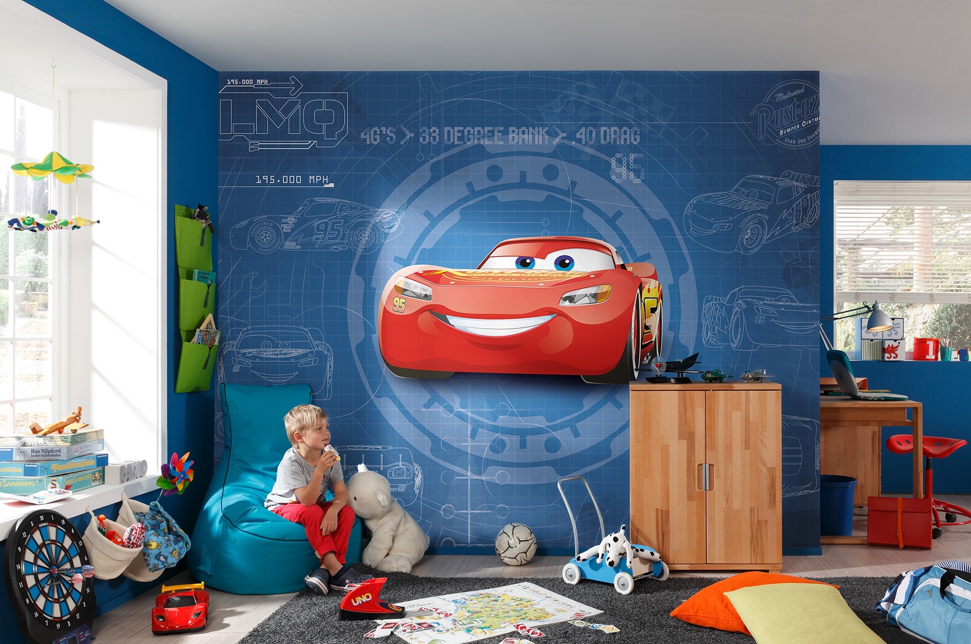 Fototapeta Samochody niebieskimIczerwonym - 368 x 254 cm - DISNEY