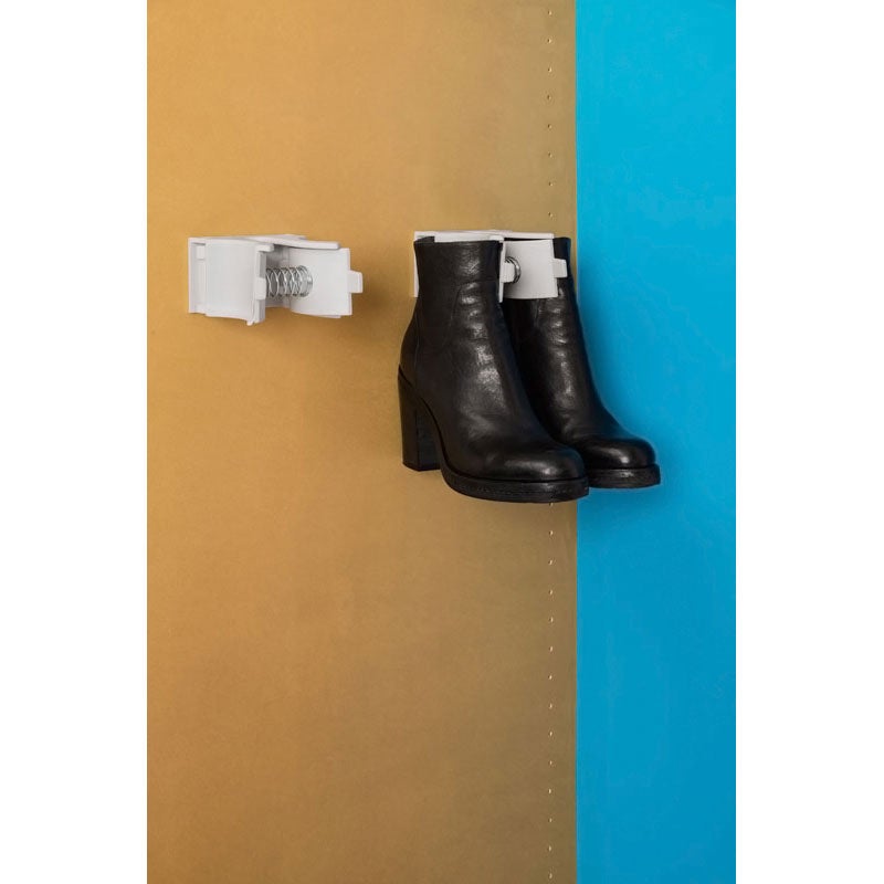 Porte bottes - Décor : Gris alu - Fixation : A visser - Hauteur : 65 mm - Largeur : 100 mm - Matériau : Nylon - 2